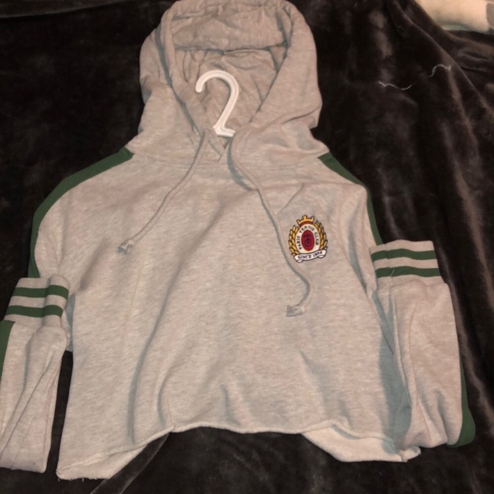 cropped hoodie